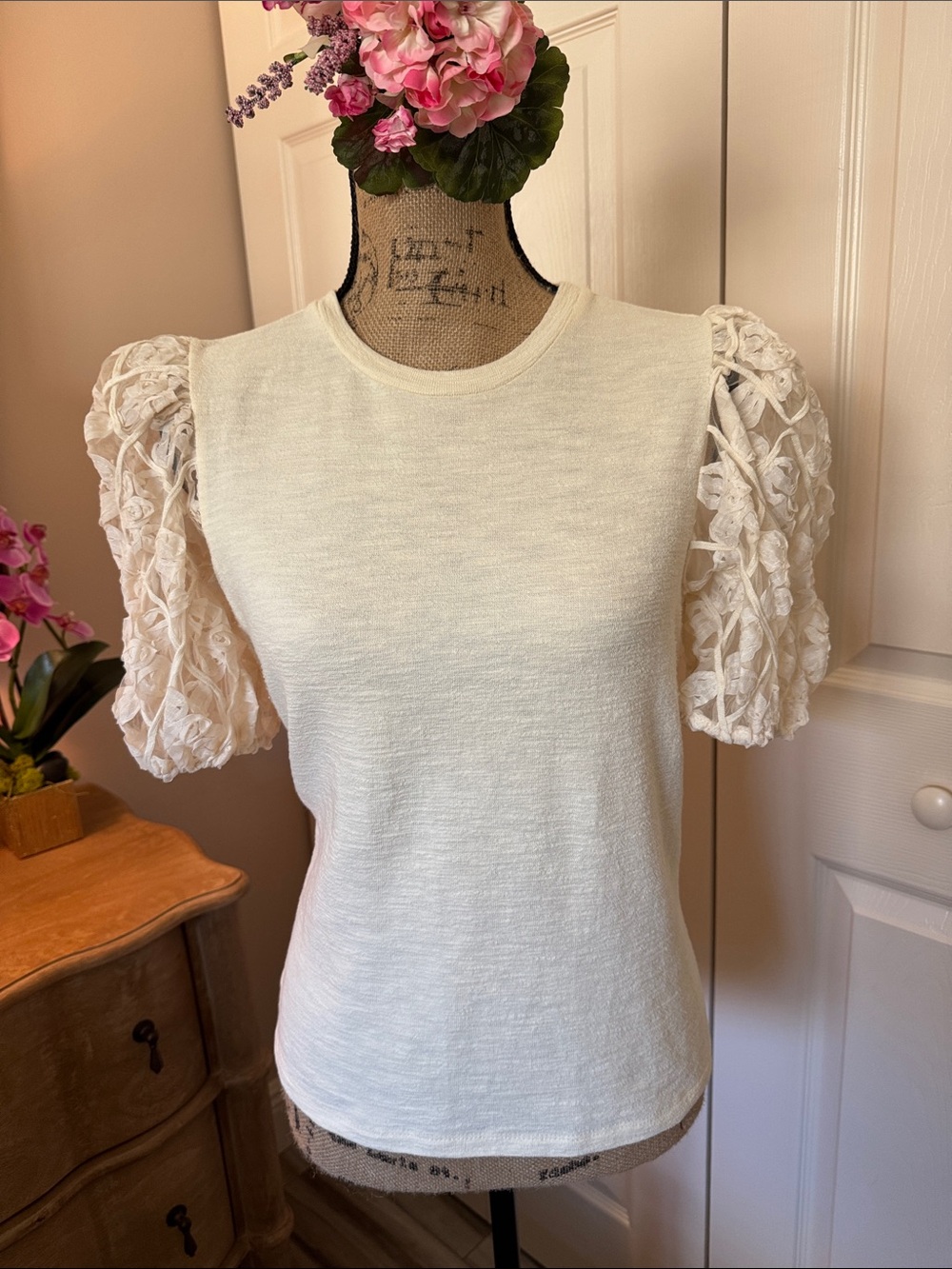 English Factory Cream Puffed Lace Short Sleeve Top